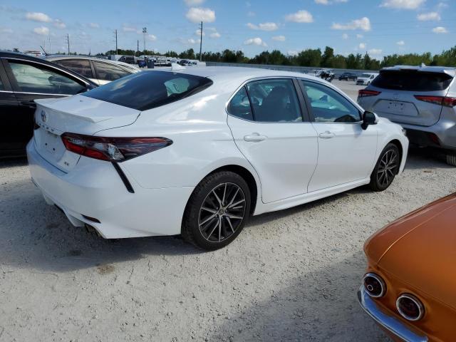 Photo 2 VIN: 4T1G11AK9MU523416 - TOYOTA CAMRY SE 