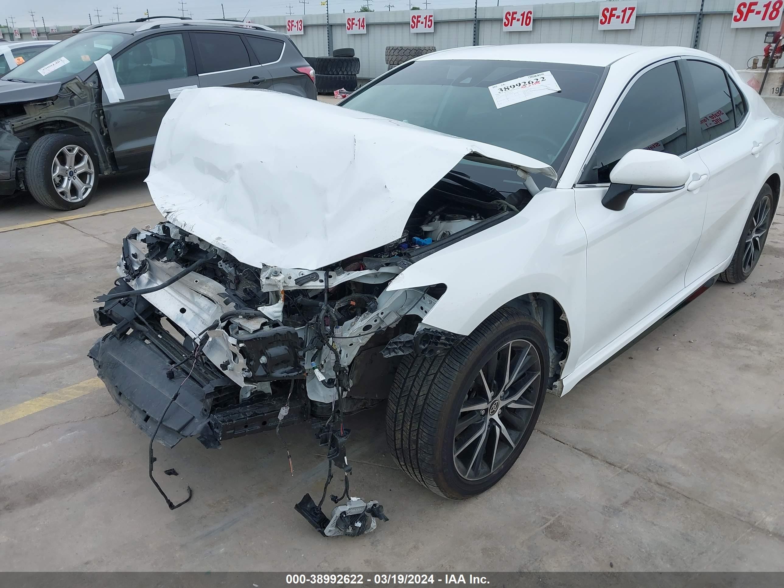 Photo 5 VIN: 4T1G11AK9NU658395 - TOYOTA CAMRY 