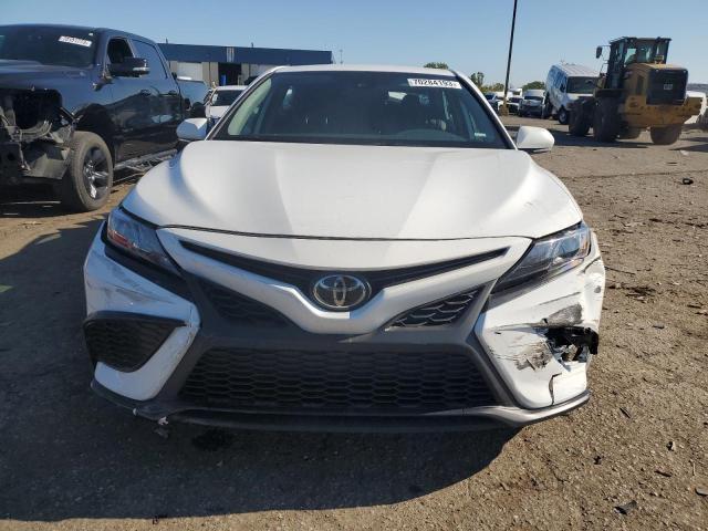 Photo 4 VIN: 4T1G11AK9NU666755 - TOYOTA CAMRY SE 