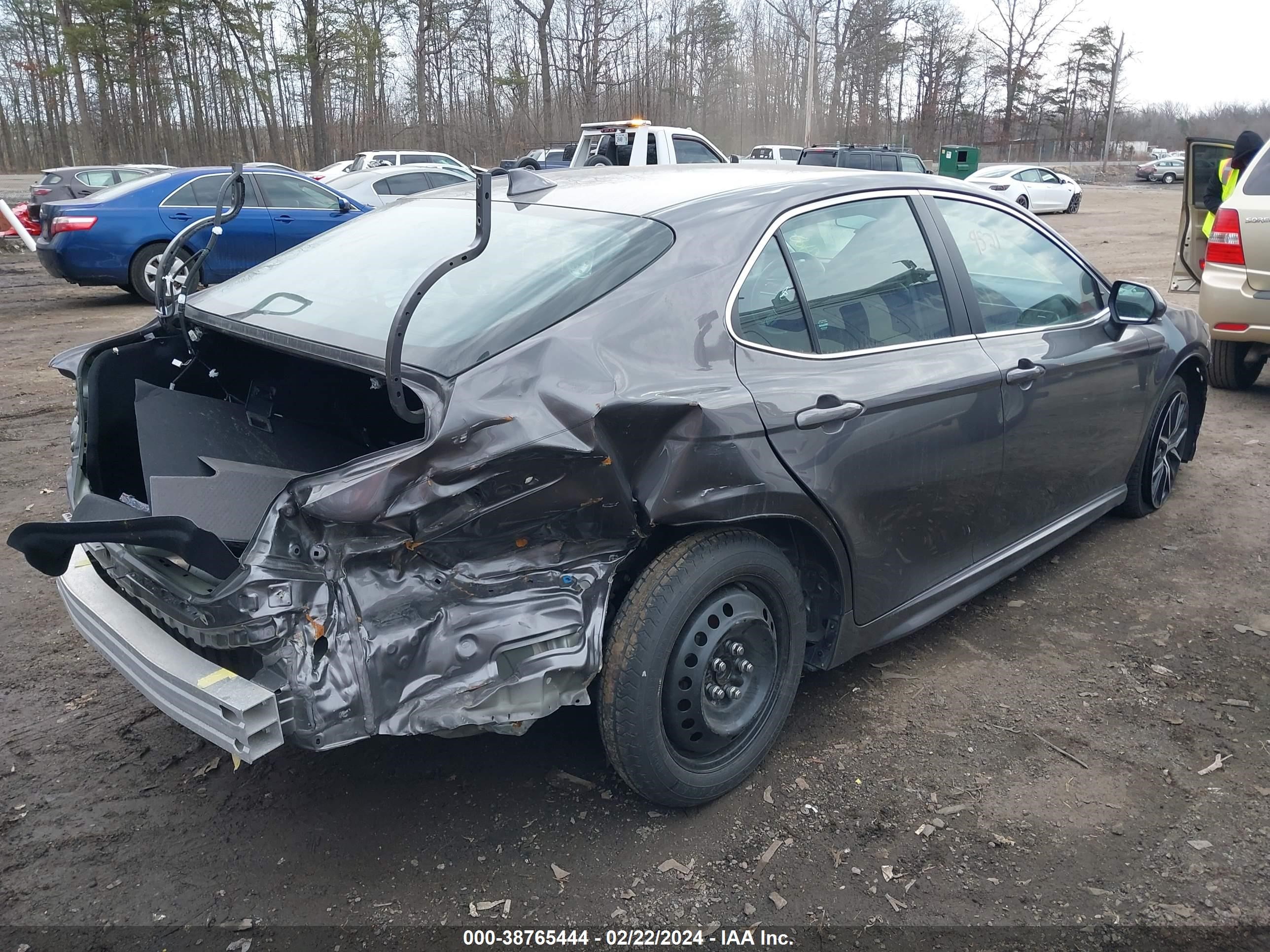 Photo 3 VIN: 4T1G11AK9PU732160 - TOYOTA CAMRY 