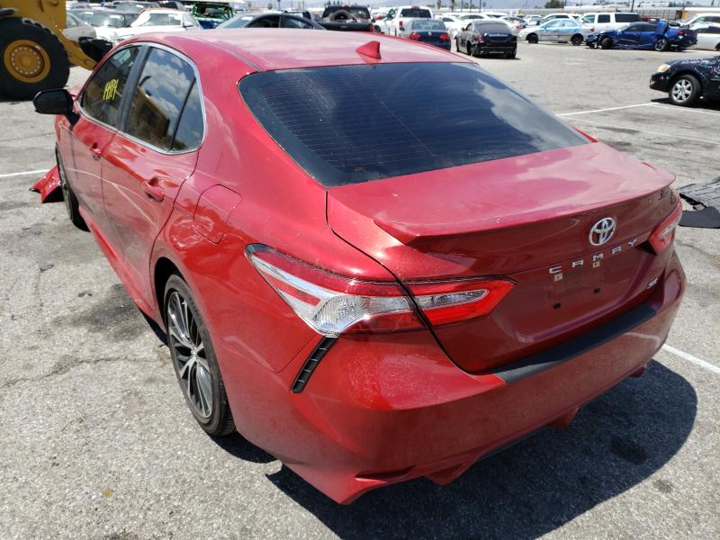 Photo 2 VIN: 4T1G11AKXLU303619 - TOYOTA CAMRY SE 