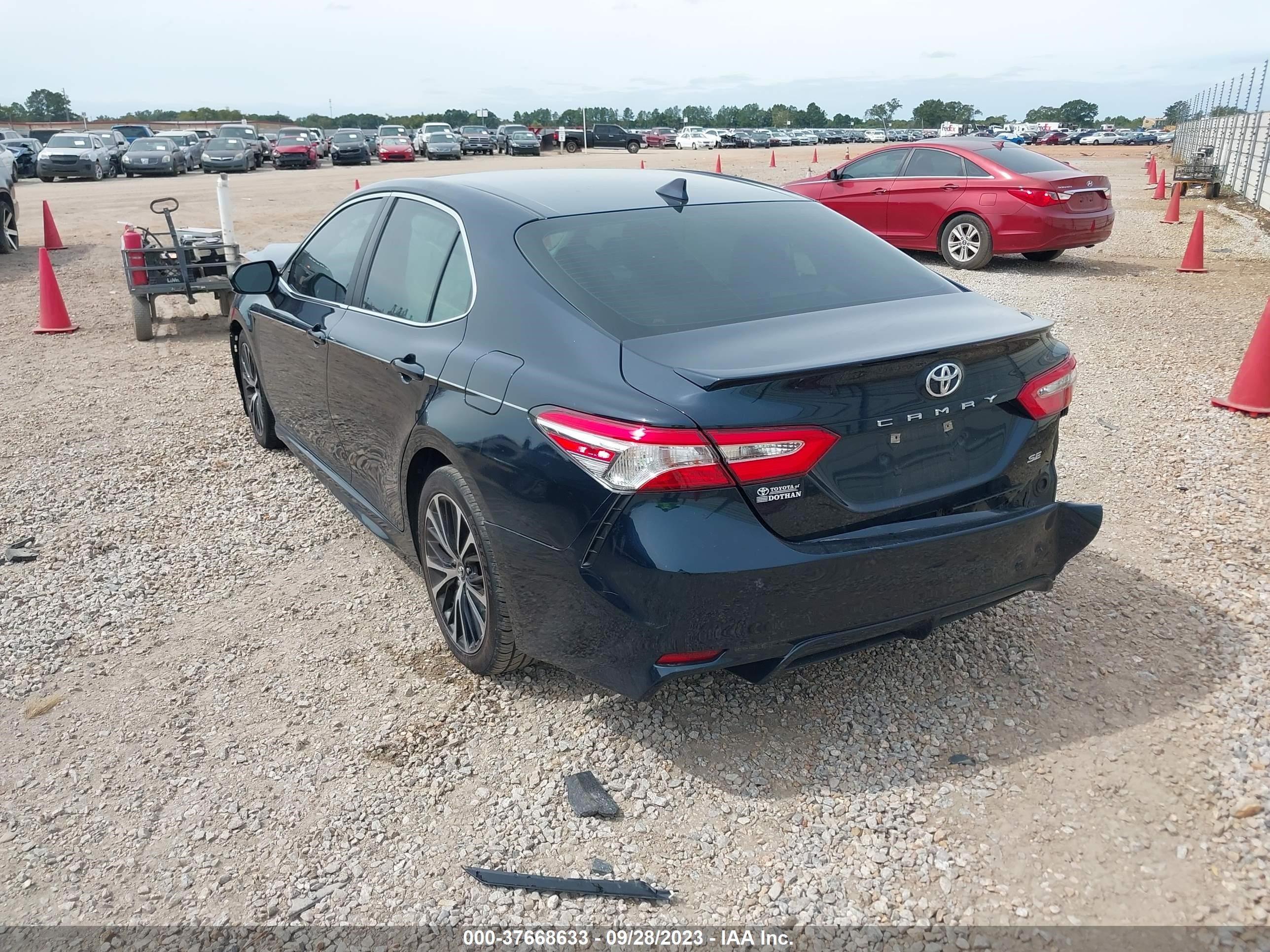 Photo 2 VIN: 4T1G11AKXLU314779 - TOYOTA CAMRY 