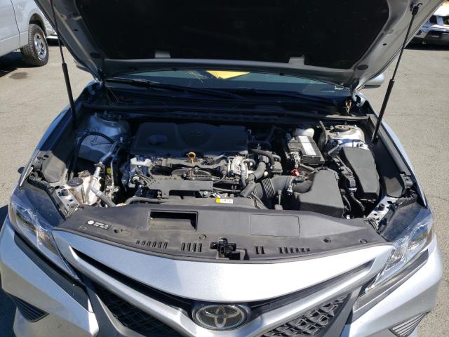 Photo 6 VIN: 4T1G11AKXLU862734 - TOYOTA CAMRY SE 