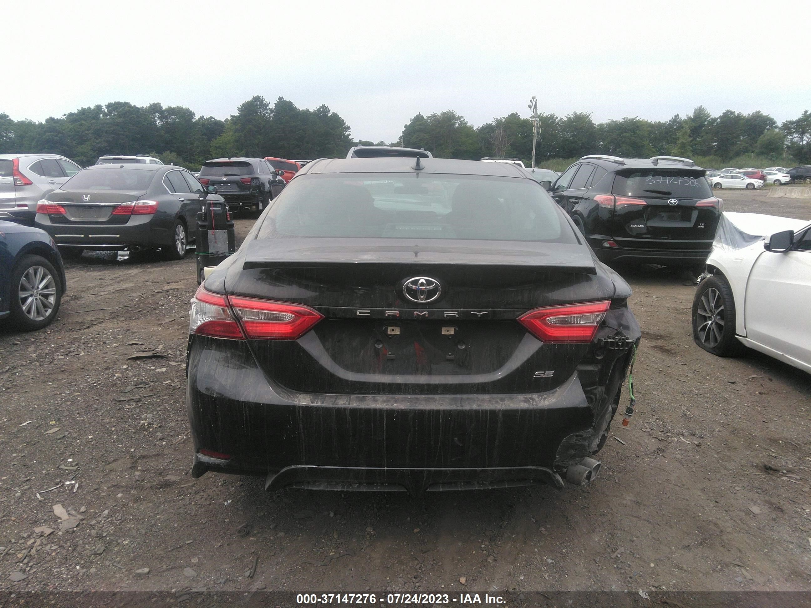 Photo 15 VIN: 4T1G11AKXLU913844 - TOYOTA CAMRY 