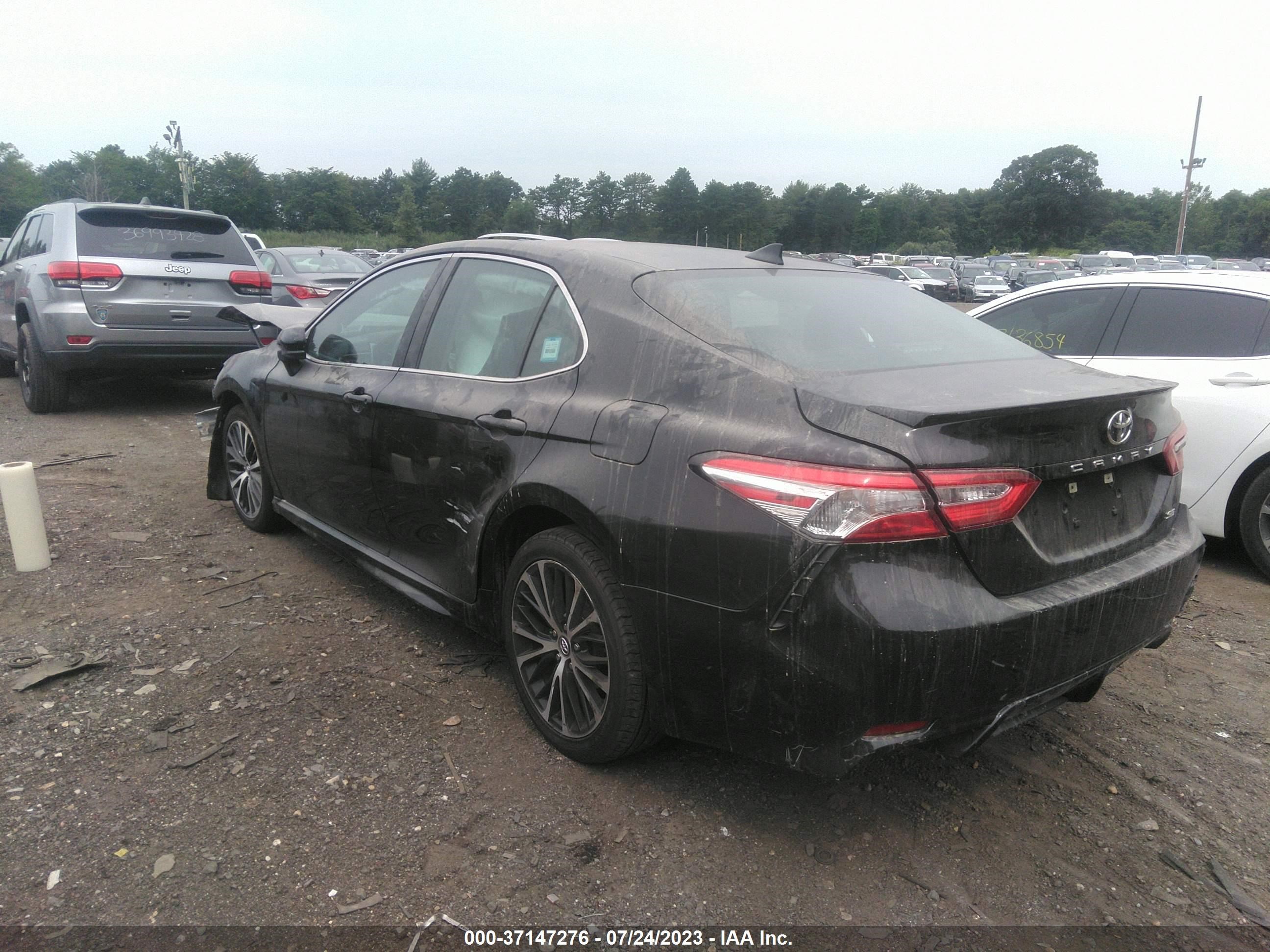 Photo 2 VIN: 4T1G11AKXLU913844 - TOYOTA CAMRY 