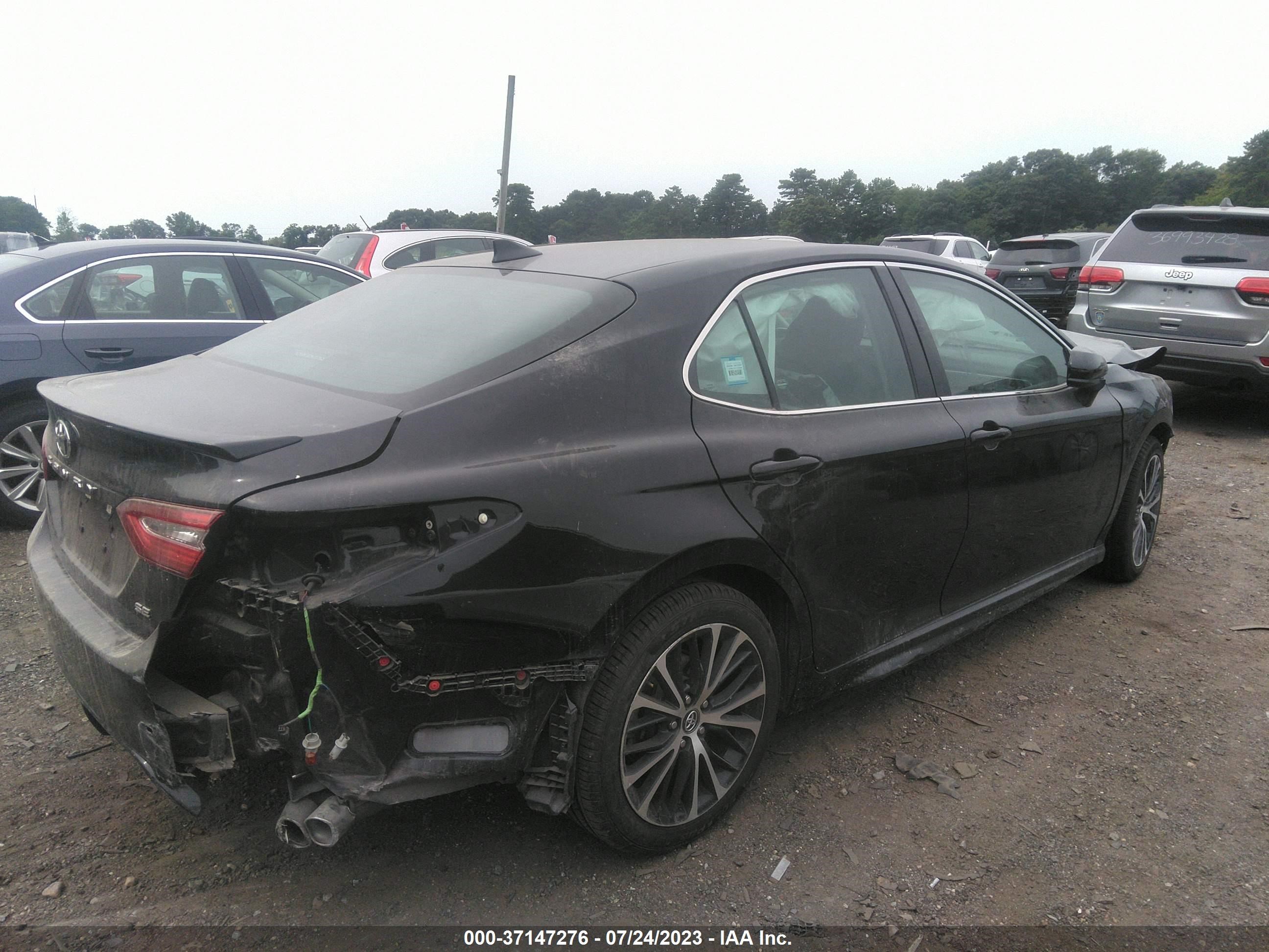 Photo 3 VIN: 4T1G11AKXLU913844 - TOYOTA CAMRY 