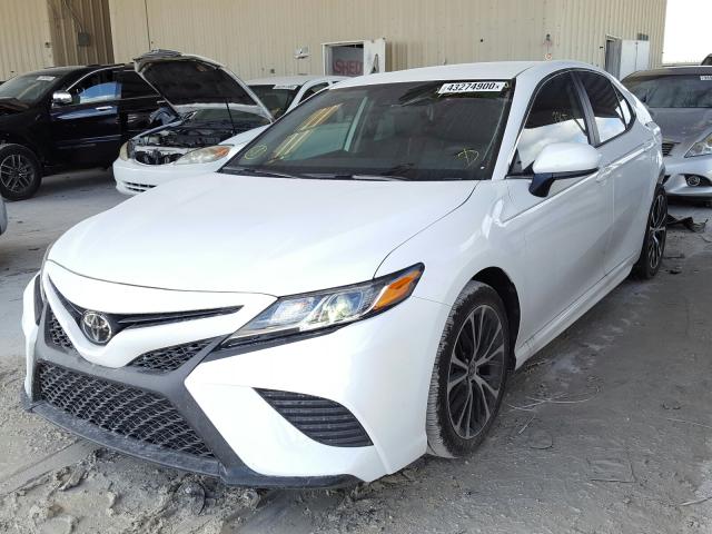 Photo 1 VIN: 4T1G11AKXLU952871 - TOYOTA CAMRY SE 