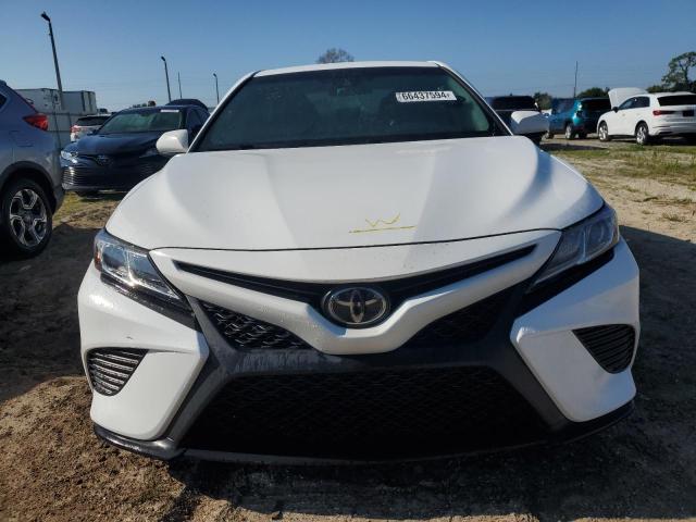 Photo 4 VIN: 4T1G11AKXLU953583 - TOYOTA CAMRY SE 