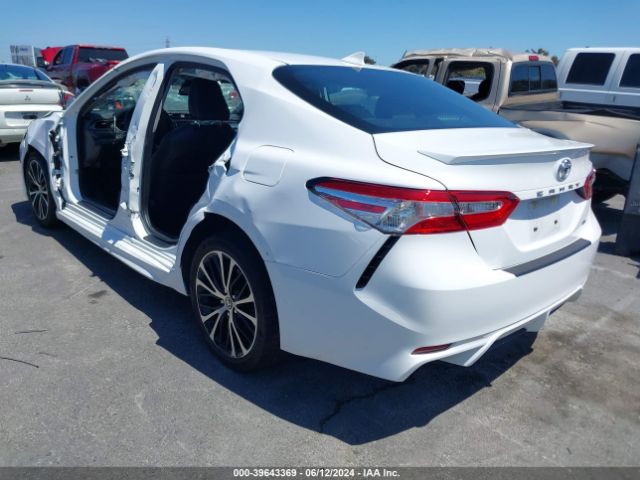 Photo 2 VIN: 4T1G11AKXLU976460 - TOYOTA CAMRY 