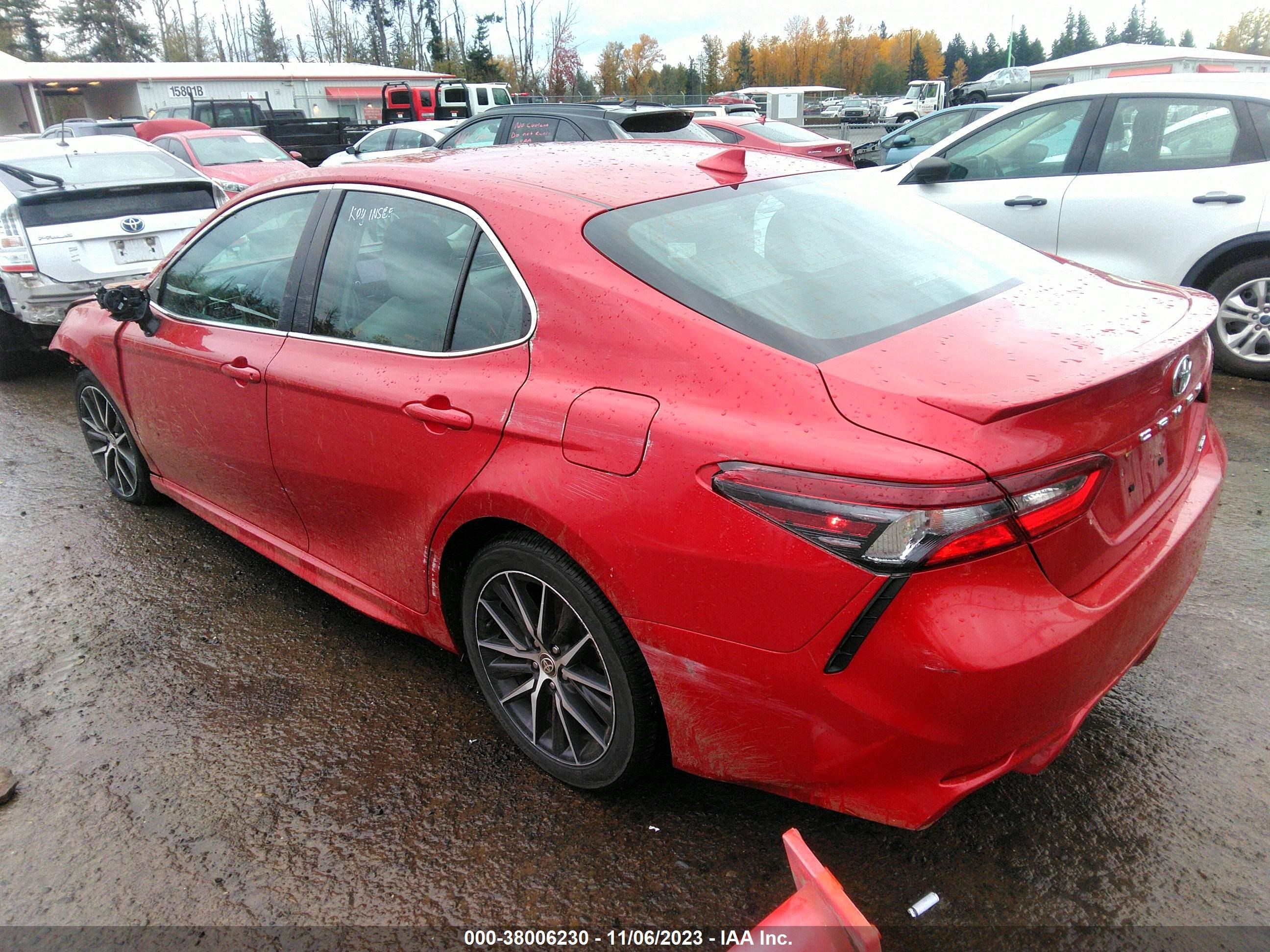 Photo 2 VIN: 4T1G11AKXMU408047 - TOYOTA CAMRY 