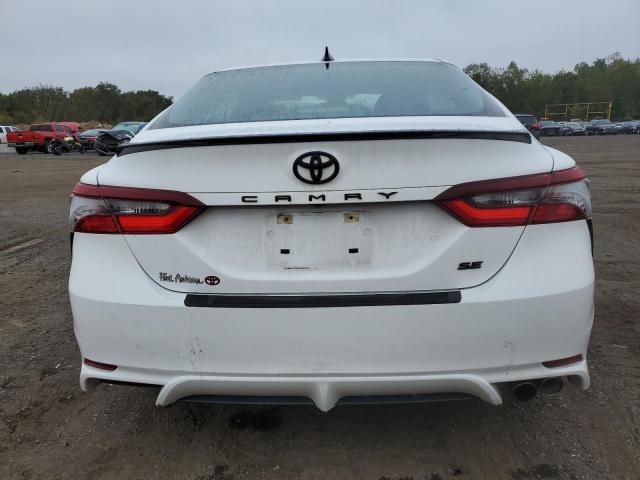 Photo 5 VIN: 4T1G11AKXMU419291 - TOYOTA CAMRY SE 