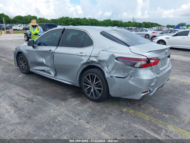 Photo 2 VIN: 4T1G11AKXMU435393 - TOYOTA CAMRY 