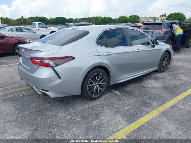 Photo 3 VIN: 4T1G11AKXMU435393 - TOYOTA CAMRY 