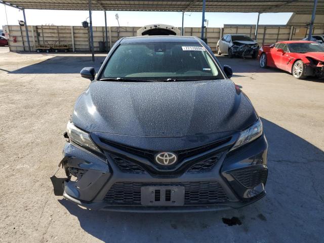 Photo 4 VIN: 4T1G11AKXMU561897 - TOYOTA CAMRY SE 