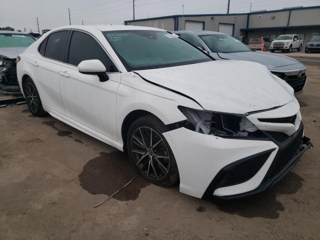 Photo 3 VIN: 4T1G11AKXMU562970 - TOYOTA CAMRY SE 