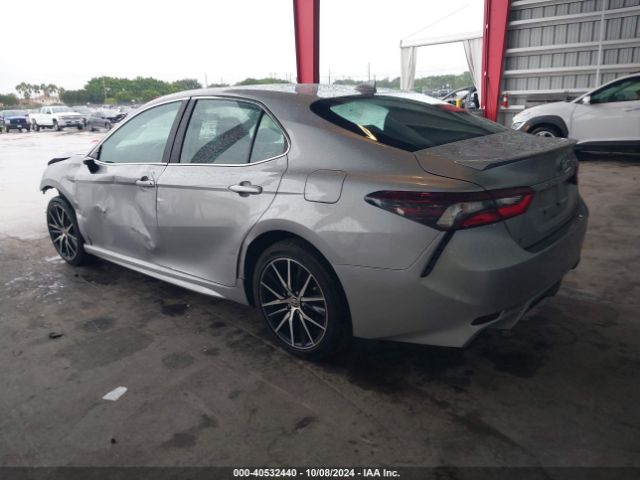 Photo 2 VIN: 4T1G11AKXMU569420 - TOYOTA CAMRY 