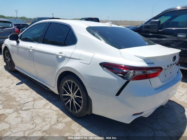 Photo 2 VIN: 4T1G11AKXMU617157 - TOYOTA CAMRY 