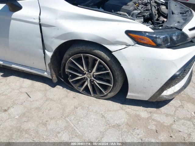 Photo 5 VIN: 4T1G11AKXMU617157 - TOYOTA CAMRY 