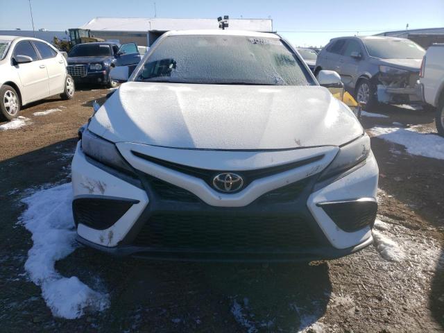 Photo 4 VIN: 4T1G11AKXNU057576 - TOYOTA CAMRY 