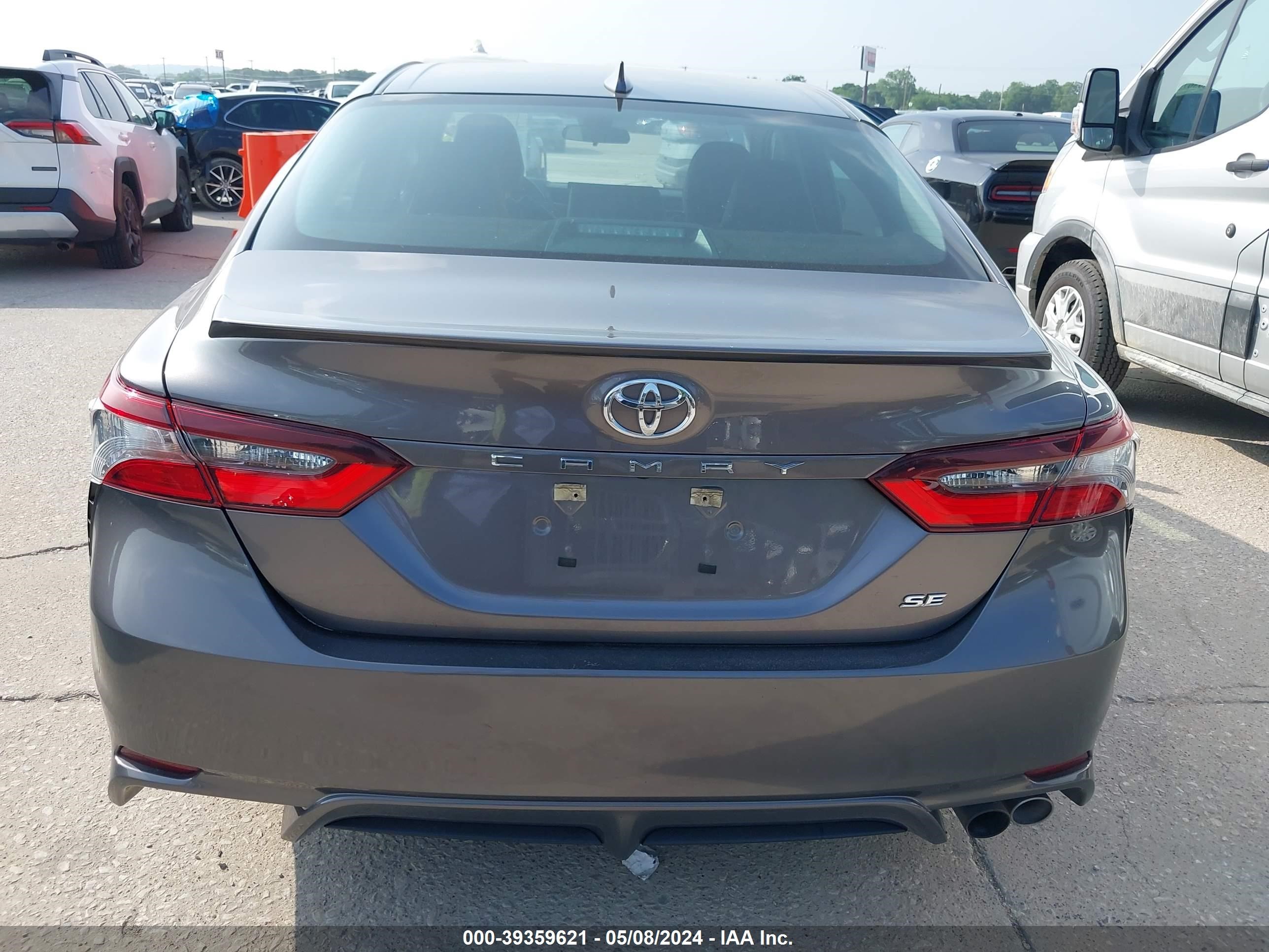 Photo 14 VIN: 4T1G11AKXNU643825 - TOYOTA CAMRY 