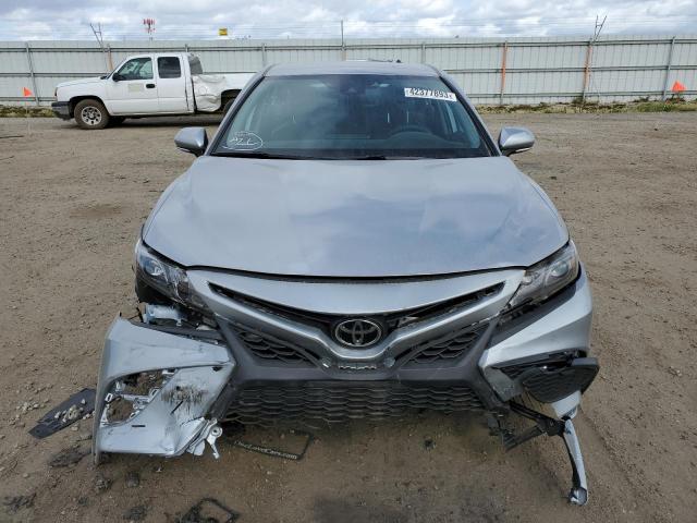 Photo 4 VIN: 4T1G11AKXNU667431 - TOYOTA CAMRY SE 