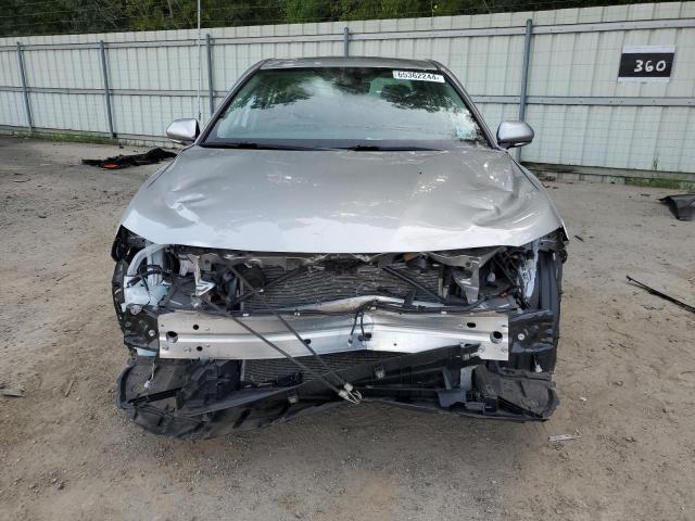 Photo 4 VIN: 4T1G11AKXNU672337 - TOYOTA CAMRY SE 