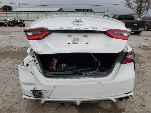 Photo 5 VIN: 4T1G11AKXNU681846 - TOYOTA CAMRY SE 