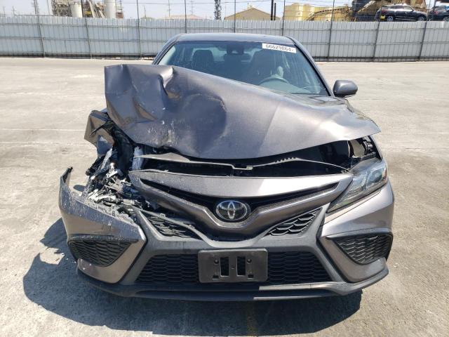 Photo 4 VIN: 4T1G11AKXNU685119 - TOYOTA CAMRY SE 