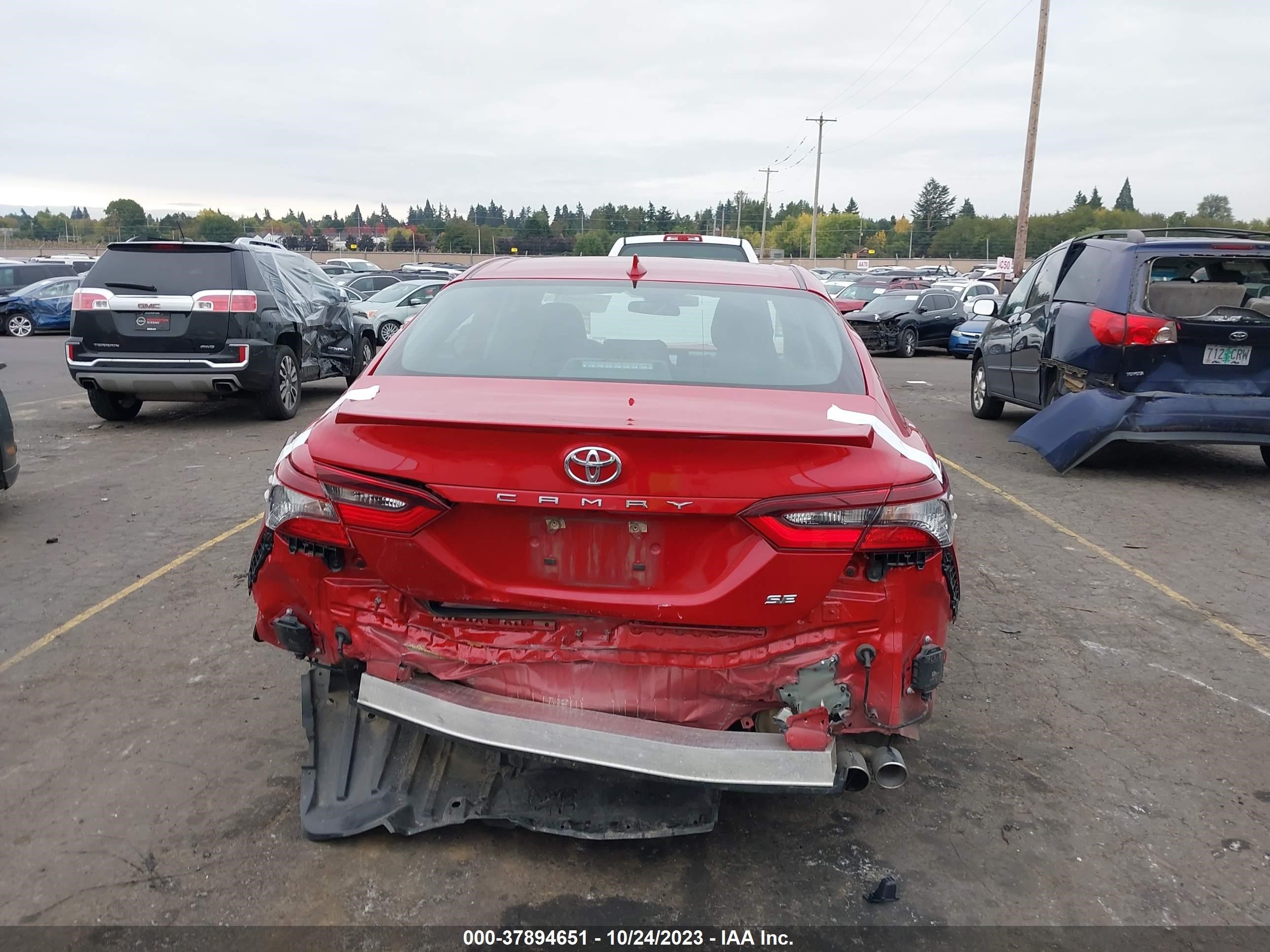 Photo 16 VIN: 4T1G11AKXPU098177 - TOYOTA CAMRY 