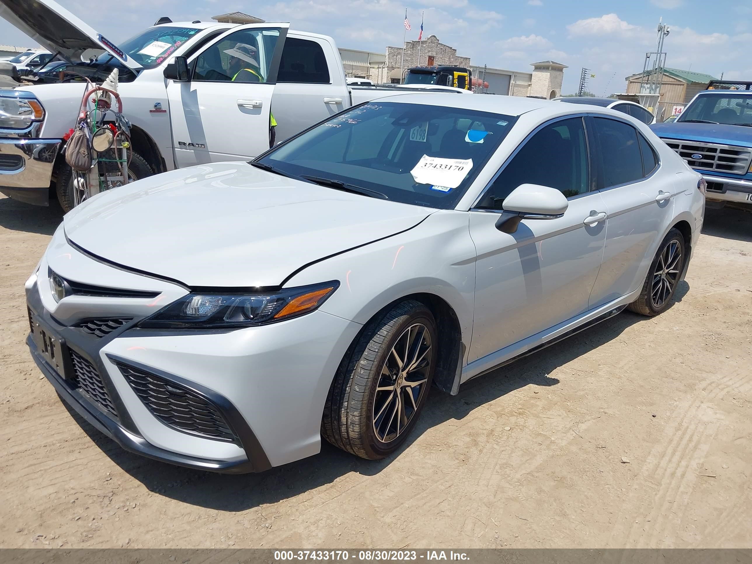 Photo 1 VIN: 4T1G11AKXPU128830 - TOYOTA CAMRY 