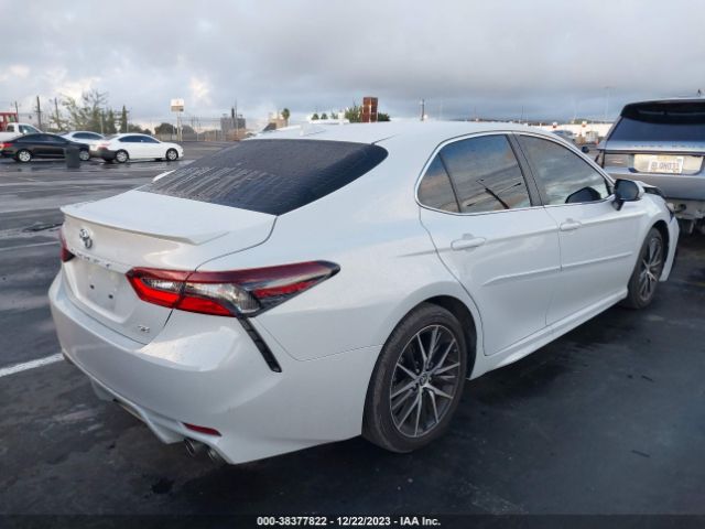 Photo 3 VIN: 4T1G11AKXPU152979 - TOYOTA CAMRY 