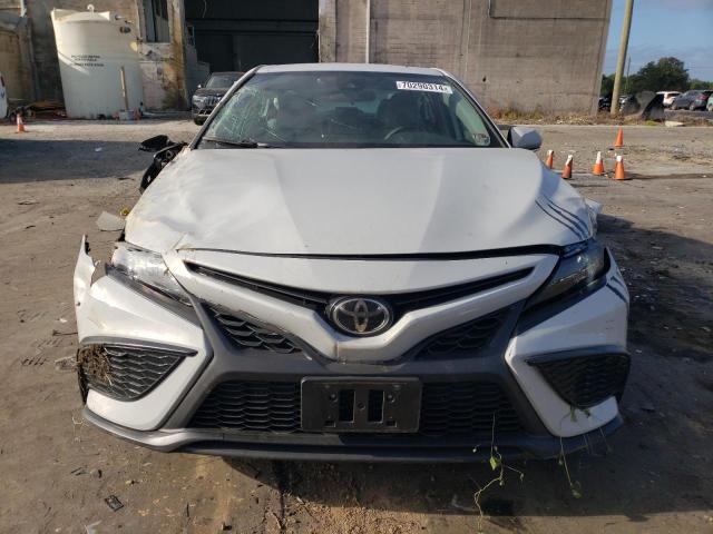 Photo 4 VIN: 4T1G11AKXPU176831 - TOYOTA CAMRY SE N 