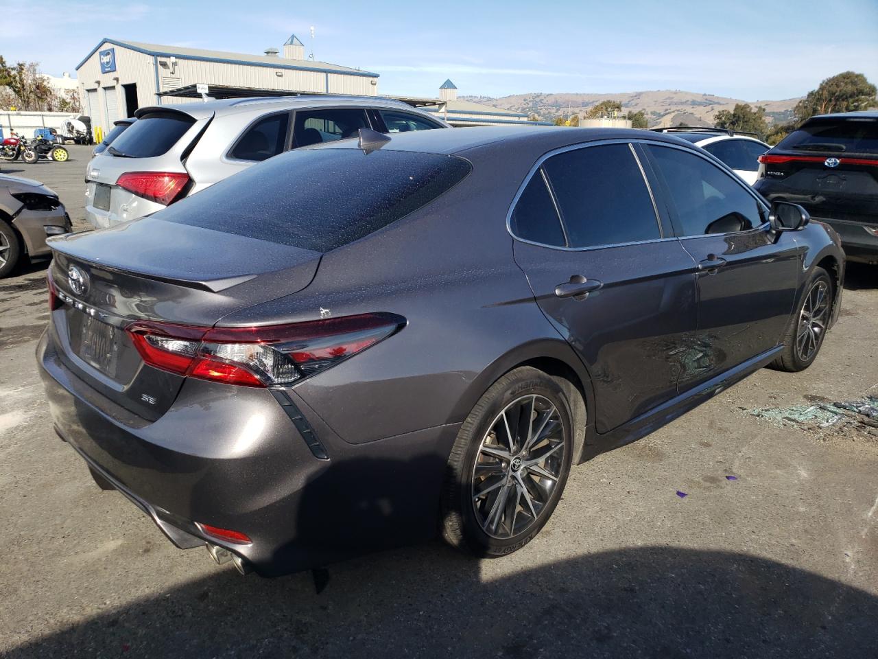 Photo 2 VIN: 4T1G11AKXPU757956 - TOYOTA CAMRY 