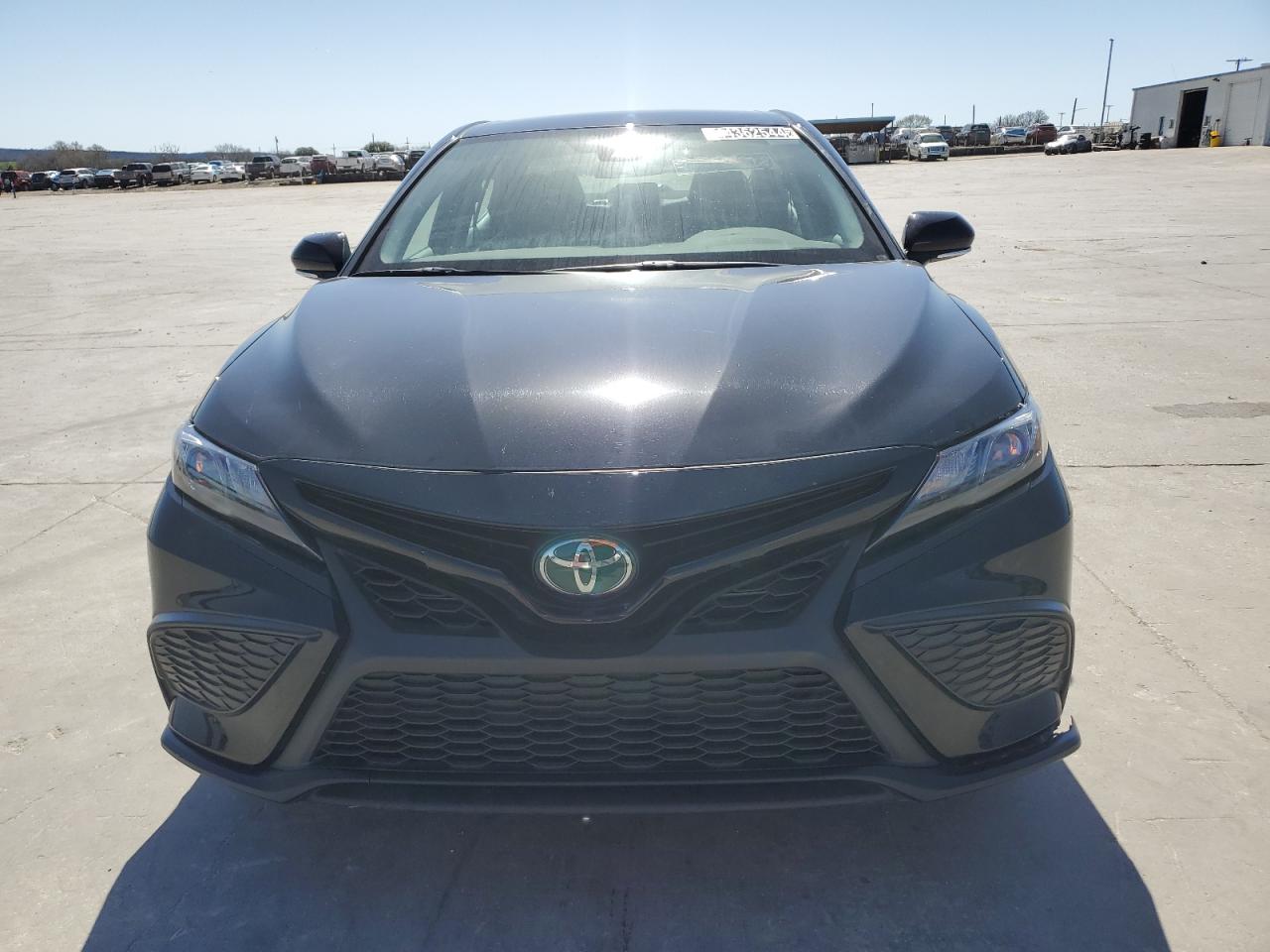 Photo 4 VIN: 4T1G11AKXPU768178 - TOYOTA CAMRY 