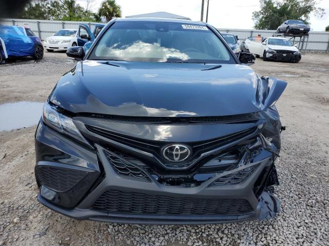 Photo 4 VIN: 4T1G11AKXPU839024 - TOYOTA CAMRY SE N 