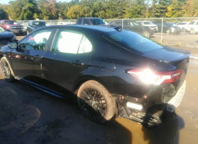 Photo 2 VIN: 4T1G11BK0LU008348 - TOYOTA CAMRY 