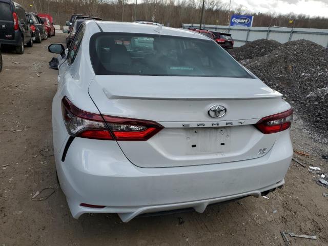 Photo 5 VIN: 4T1G11BK0NU047590 - TOYOTA CAMRY SE 