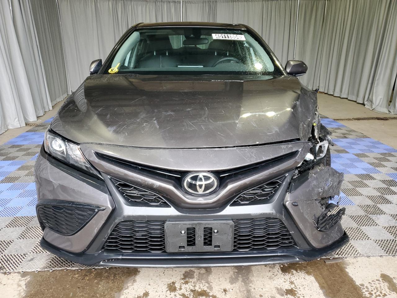 Photo 4 VIN: 4T1G11BK0PU100145 - TOYOTA CAMRY 