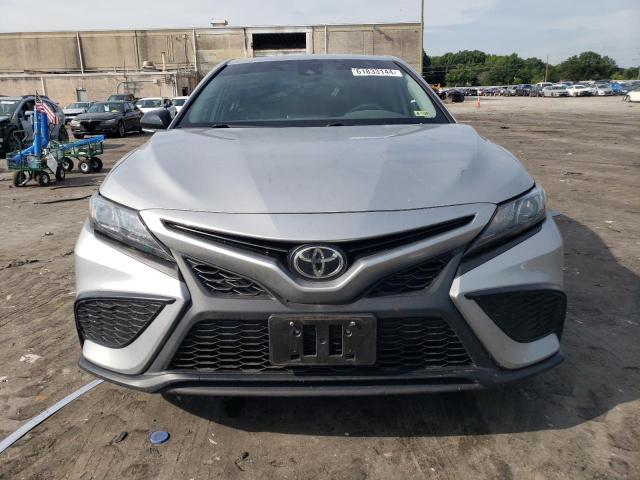 Photo 4 VIN: 4T1G11BK1NU050708 - TOYOTA CAMRY SE 