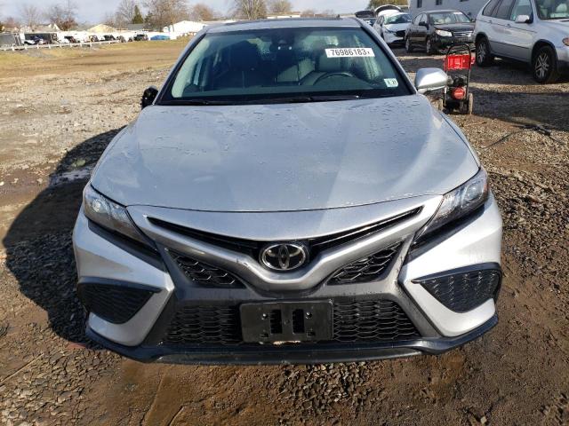 Photo 4 VIN: 4T1G11BK1PU077443 - TOYOTA CAMRY 