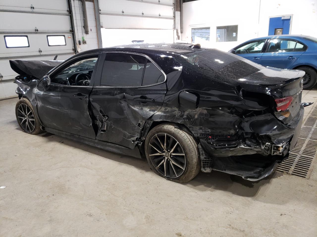 Photo 1 VIN: 4T1G11BK1PU081430 - TOYOTA CAMRY 