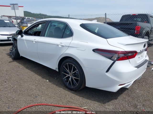 Photo 2 VIN: 4T1G11BK2RU122747 - TOYOTA CAMRY 