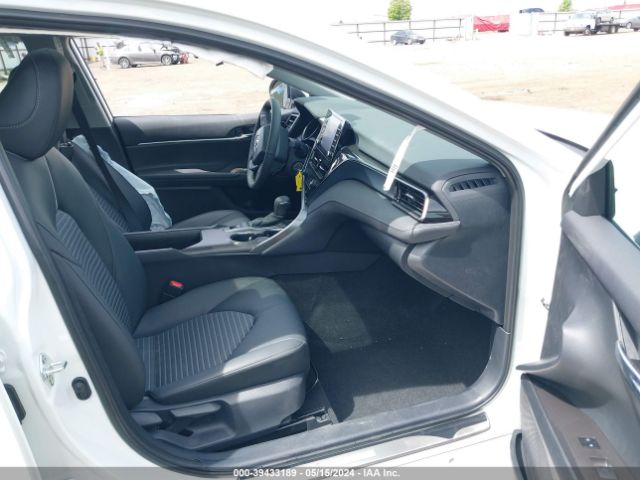 Photo 4 VIN: 4T1G11BK2RU122747 - TOYOTA CAMRY 