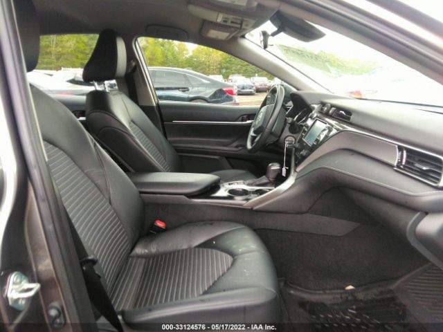 Photo 4 VIN: 4T1G11BK3LU004472 - TOYOTA CAMRY 