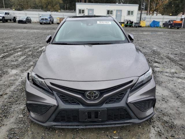 Photo 4 VIN: 4T1G11BK3NU051391 - TOYOTA CAMRY SE 