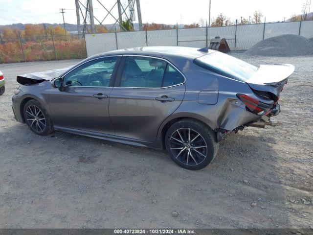 Photo 2 VIN: 4T1G11BK4MU027020 - TOYOTA CAMRY 