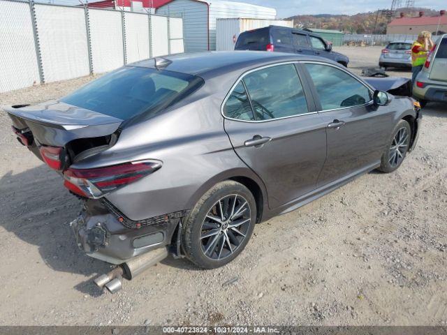 Photo 3 VIN: 4T1G11BK4MU027020 - TOYOTA CAMRY 