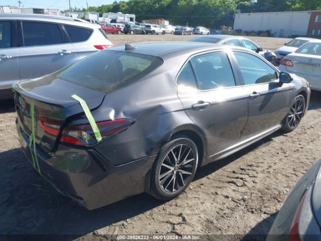 Photo 3 VIN: 4T1G11BK4MU040673 - TOYOTA CAMRY 