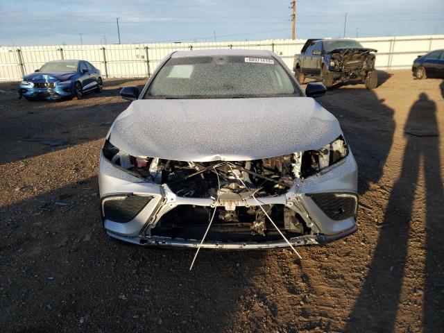 Photo 4 VIN: 4T1G11BK4MU041337 - TOYOTA CAMRY 