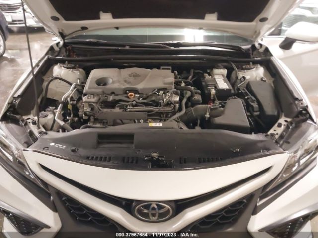 Photo 9 VIN: 4T1G11BK4NU055465 - TOYOTA CAMRY 